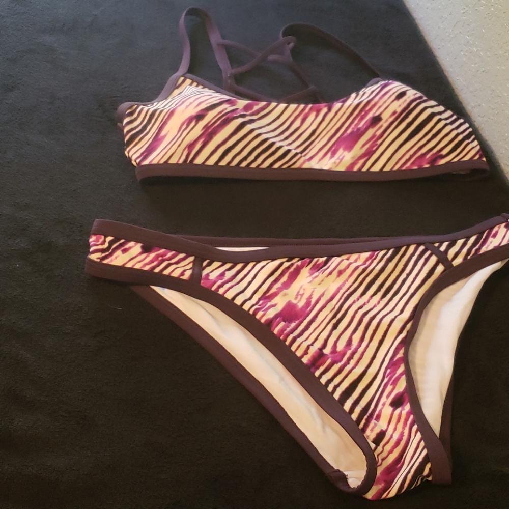 Manguun Sports Swimsuit